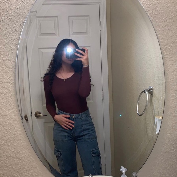 Meet your Posher, Huda - Picture 1 of 1